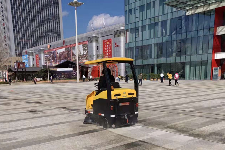 多功能掃地車 廣場(chǎng) 街道 物業(yè)專用電動(dòng)掃地車S2A小型環(huán)衛(wèi)掃地車