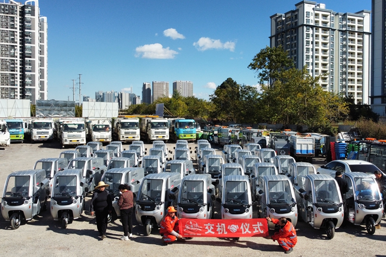 環(huán)衛(wèi)電動保潔車垃圾轉(zhuǎn)運車交機-云南寶來潔清潔設(shè)備